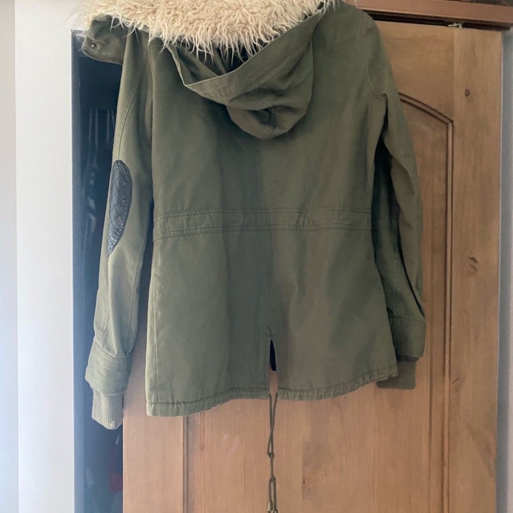 Army green jacket - Picture 2 of 2